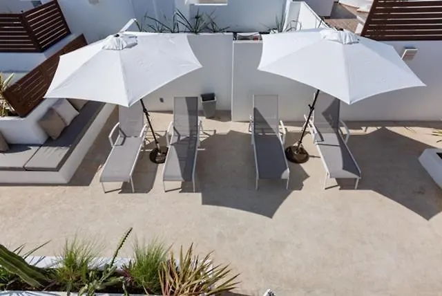 Luxury Two Aparthotel 5*